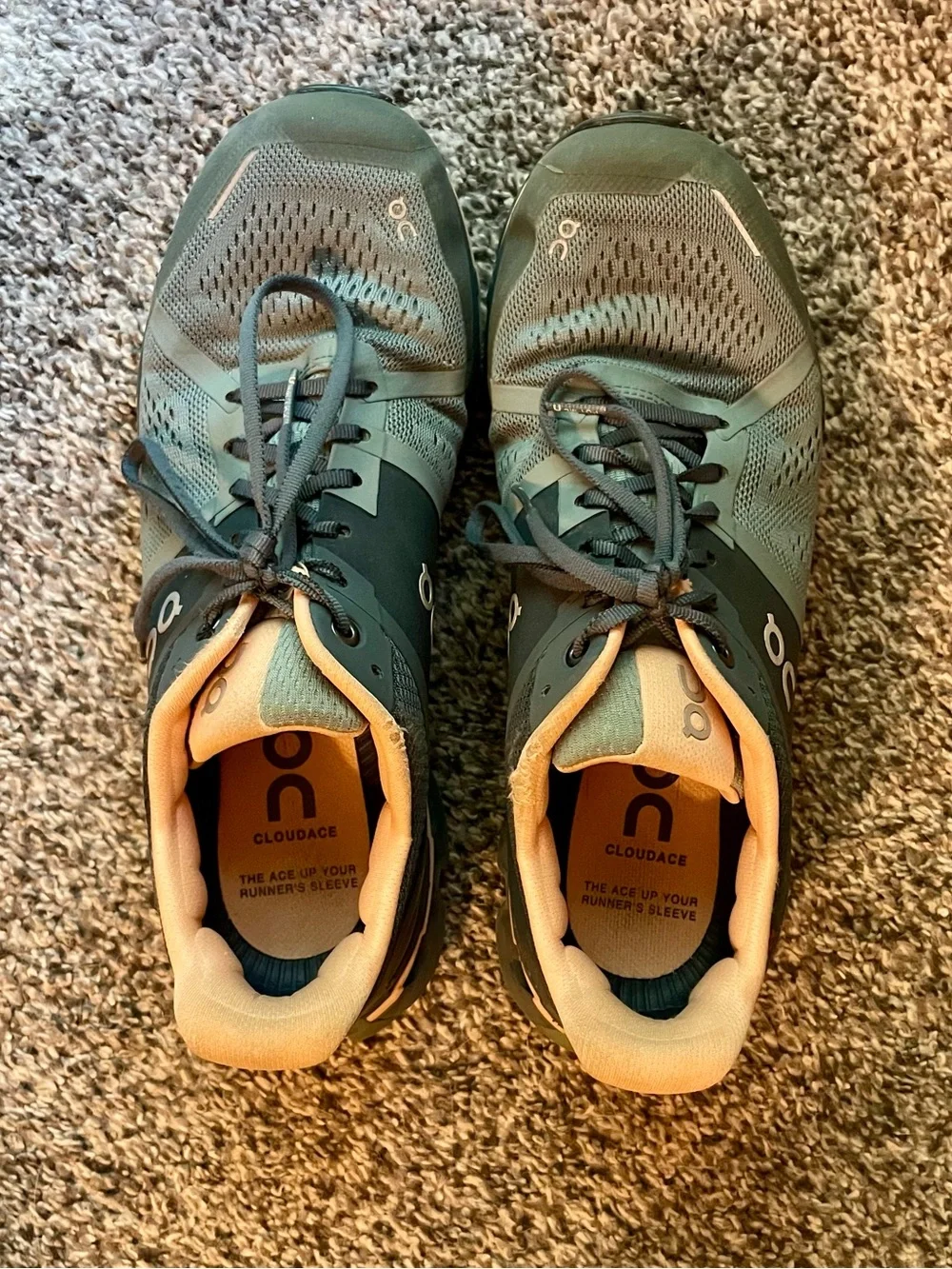 Women's On Cloud Shoes Size 10 Blue/Dark Teal/Tan